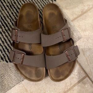 Birkenstock Womens Birkenstock Sandals in Stone size 41